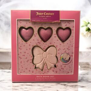 Juicy Couture Pink and Cream Bath Bomb Set